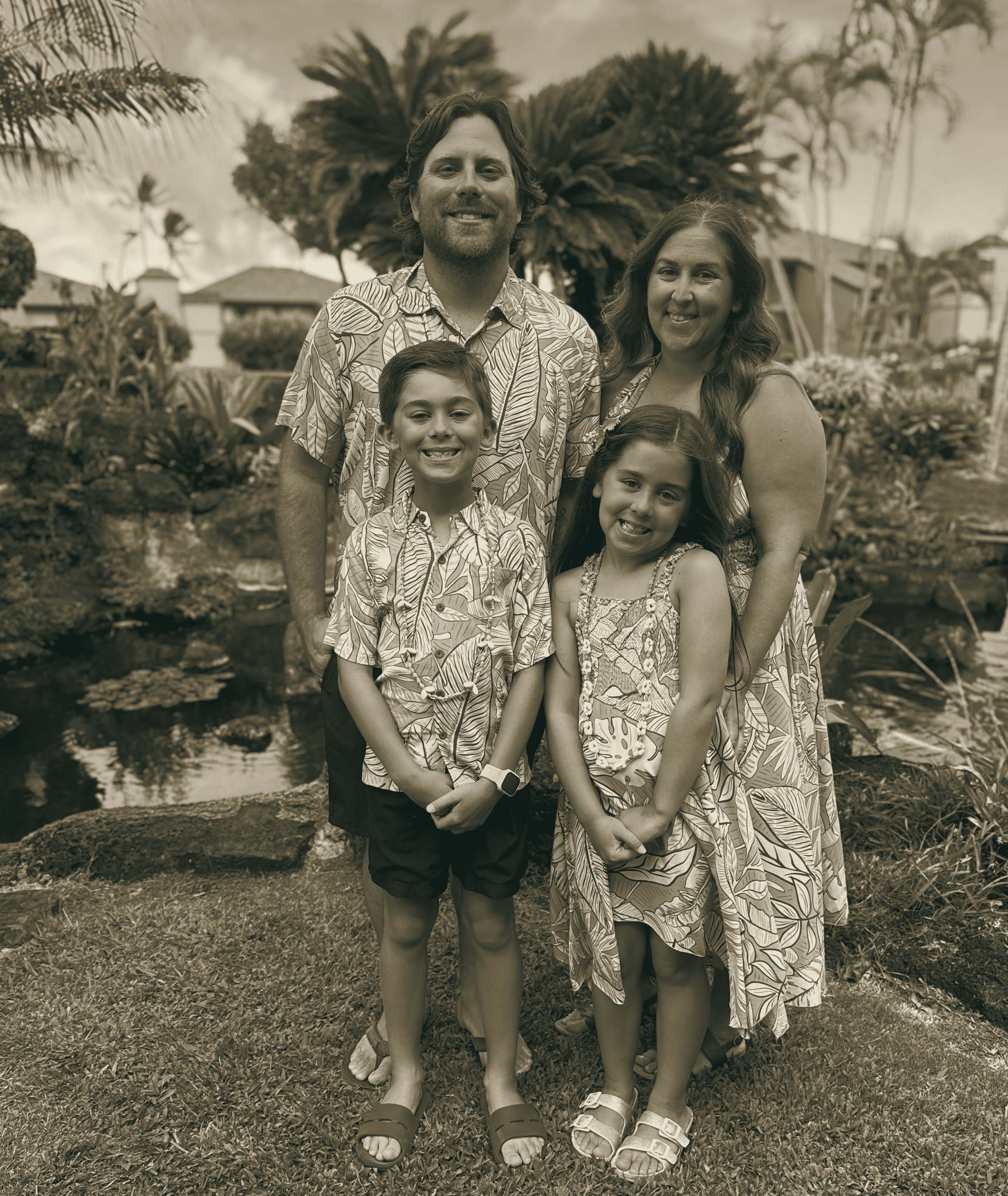 Louis Luepke IV with his family